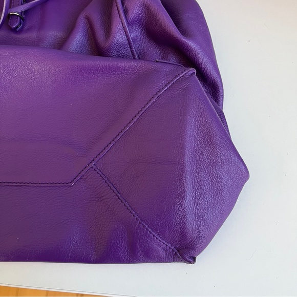 VIOLET Balenciaga Papier A4 Tote (Large) in Purple Leather - Picture 10 of 11